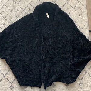 WISHLIST OVERSIZED CHENILLE BLACK CARDIGAN